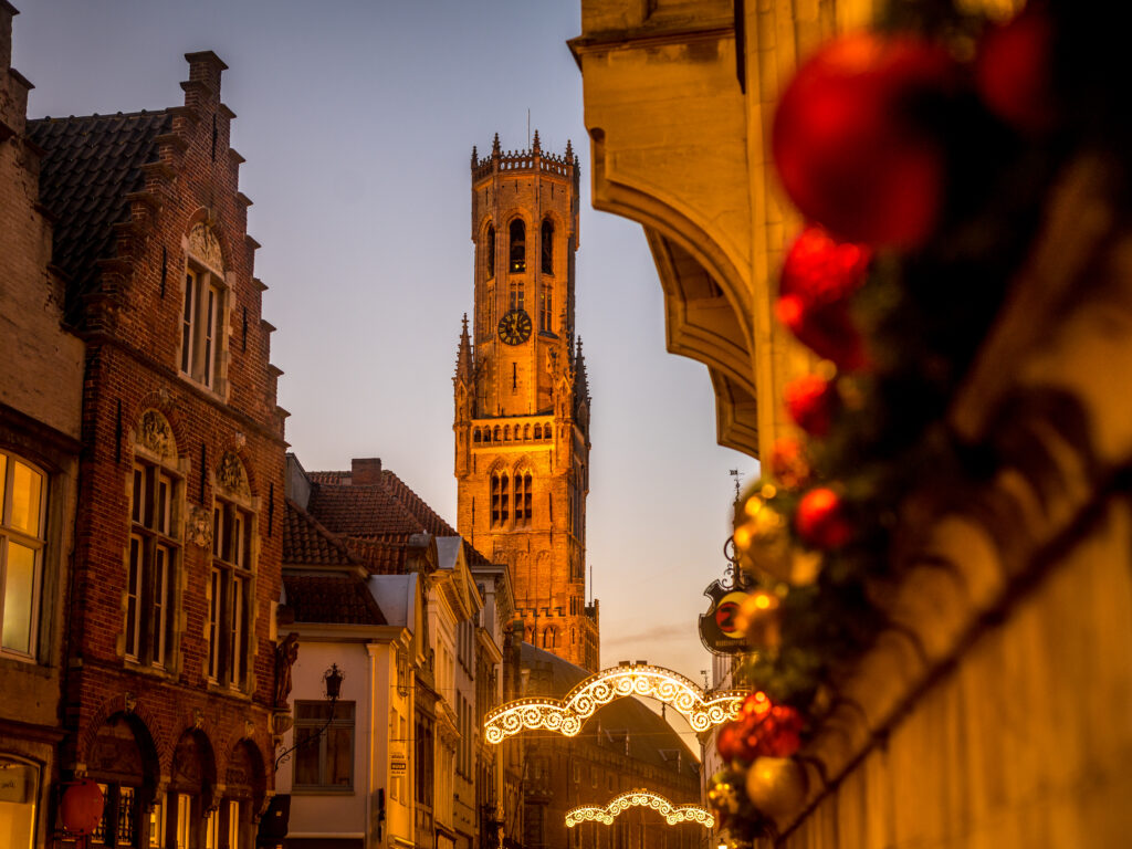 BRUGES VISITE GUIDÉE ET MARCHÉ DE NOËL