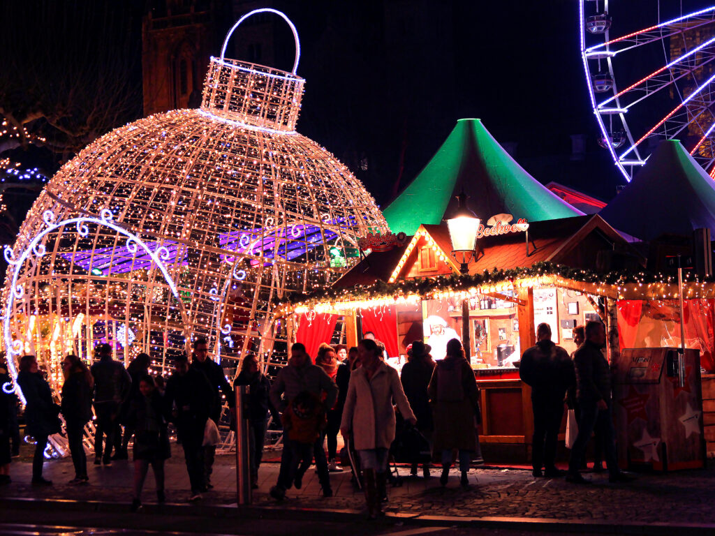 MAASTRICHT MARCHÉ DE NOËL ET VISITE GUIDÉE