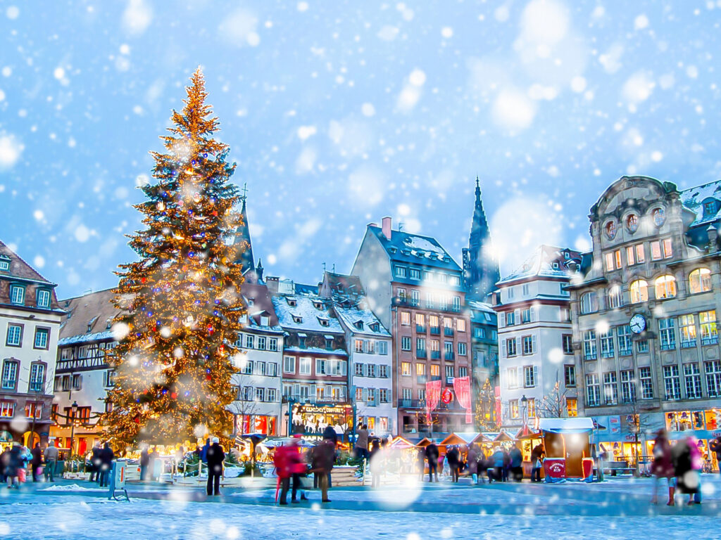 LES PLUS BEAUX MARCHÉS DE NOËL D&rsquo;ALSACE & DÉJEUNER SPECTACLE AU ROYAL PALACE
