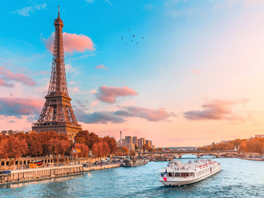 PARIS CROISIÈRE SUR LA SEINE