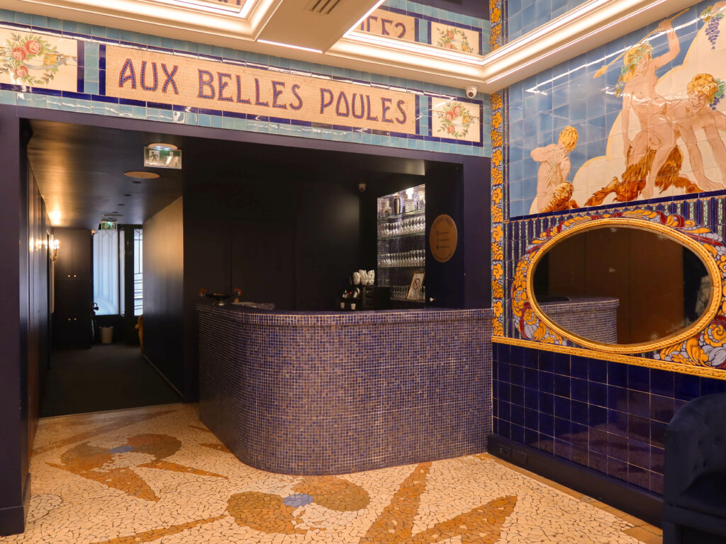 « AUX BELLES POULES » GOÛTER CONFÉRENCE DANS CE LIEU INSOLITE